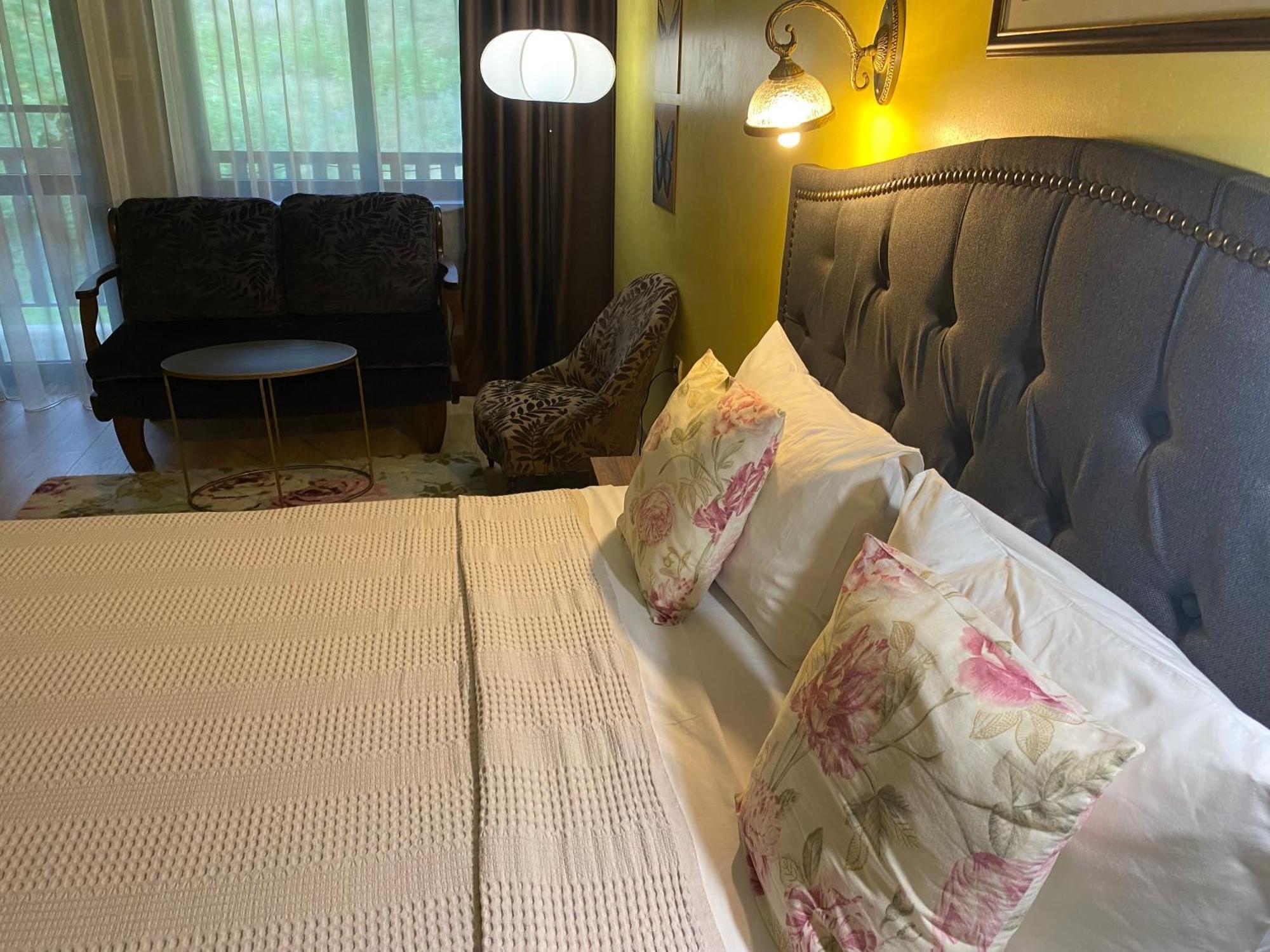 Park Hotel Fairy Tsjiflik Eksteriør bilde